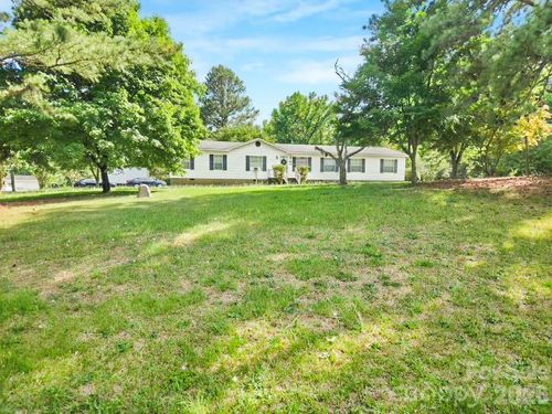 5151 Redman Rd, Rocky Mount, NC, 27803-8469 | Card Image