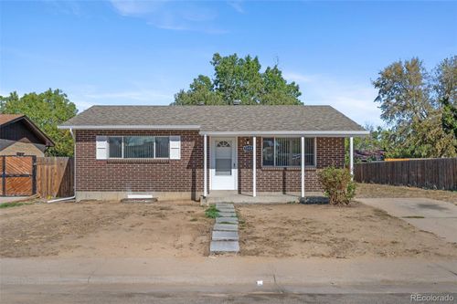 5504 Sable St, Denver, CO, 80239-3858 | Card Image