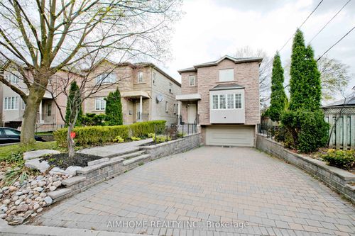 401 Longmore St, North York, ON, M2N5C2 | Card Image