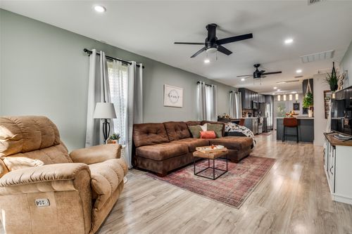 2535 Ghent St, Dallas, TX, 75215-5010 | Card Image