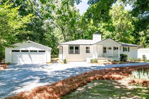 45 E Rocky St Ne, White, GA, 30184-2413 | Card Image