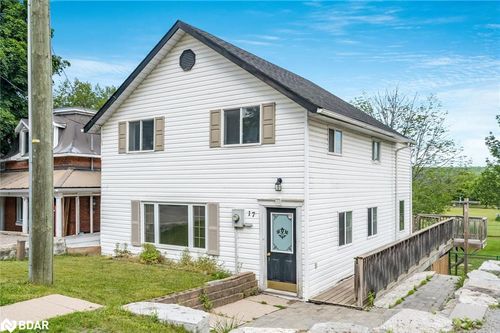 17 Water Street, Penetanguishene, ON, L9M1M8 | Card Image