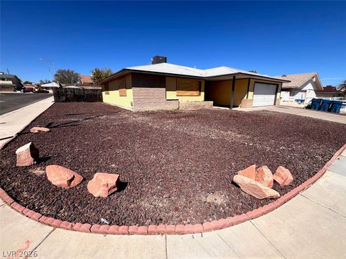 224 Bruin Way, Las Vegas, NV, 89145-4716 | Card Image