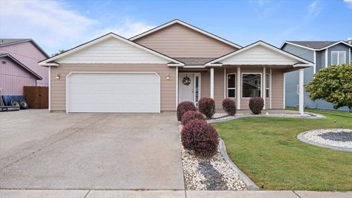 5712 Fillmore Dr, Pasco, WA, 99301-8433 | Card Image