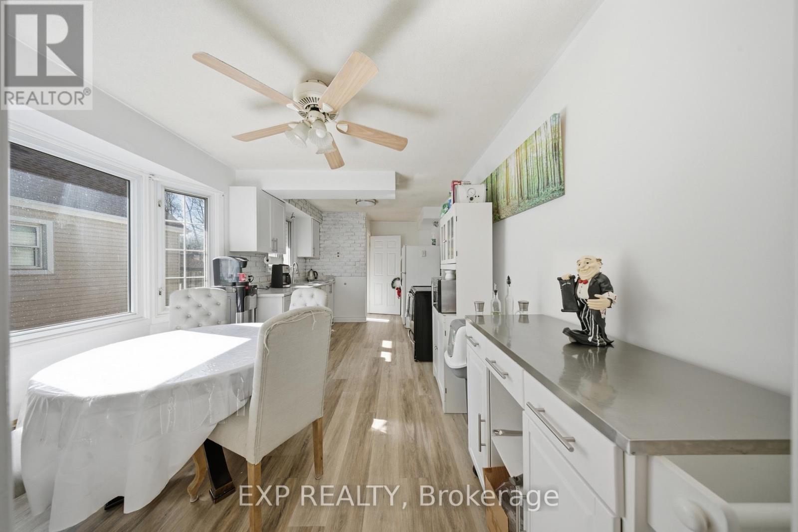 Residential in Niagara Falls (Dorchester) 4