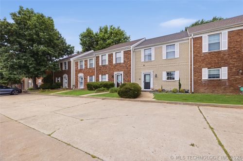 4636 S Gary Pl, Tulsa, OK, 74105-5235 | Card Image