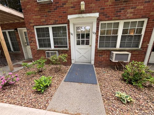 127-1 Colonial Rd, Beacon, NY, 12508-1752 | Card Image