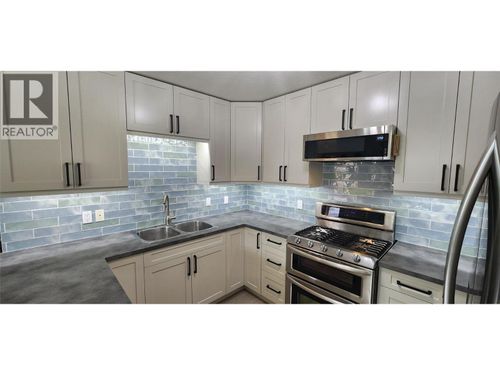 7766 18th St, Grand Forks, BC, V0H1H2 | Card Image