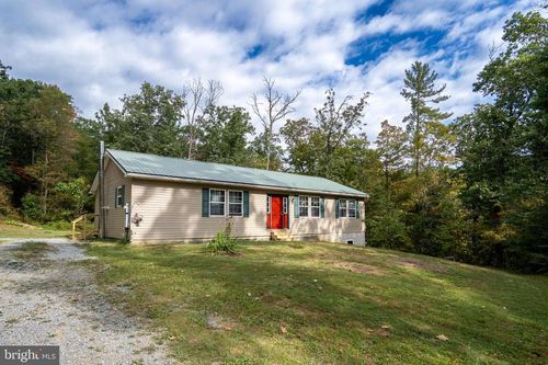1950 Mesner Rd, BERKELEY SPRINGS, WV, 25411-4128 | Card Image