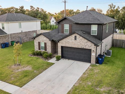 403 Magnolia St, Richwood, TX, 77566-5306 | Card Image