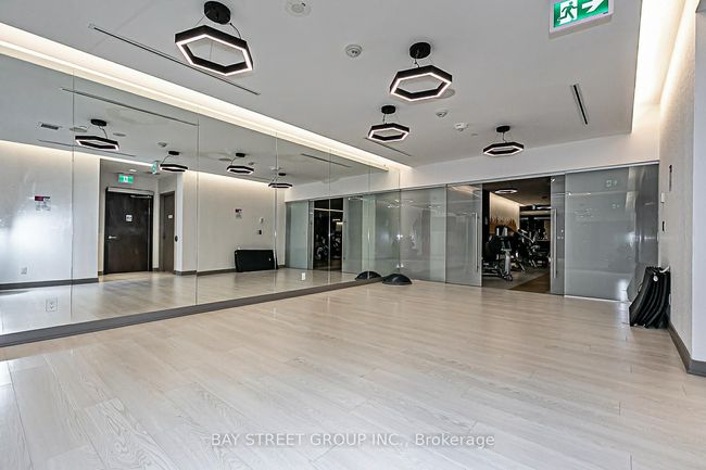 1211 - 2 Sonic Way, Condo with 2 bedrooms, 2 bathrooms and 1 parking in North York ON | Image 37
