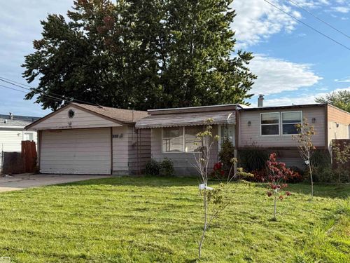 7323 Bealane Rd, Clay, MI, 48001-3006 | Card Image