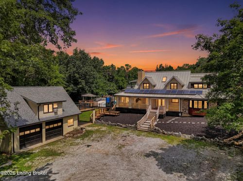 800 Candlelight Ln, Louisville, KY, 40214-5600 | Card Image