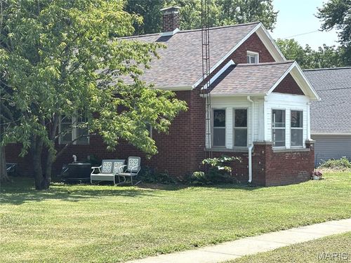 222 N Locust St, Greenville, IL, 62246-1537 | Card Image