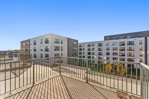 apt-318-2650 University Ave W, Saint Paul, MN, 55114-1926 | Card Image