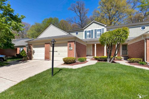 7920 Rivergate Dr, Westland, MI, 48185-6966 | Card Image