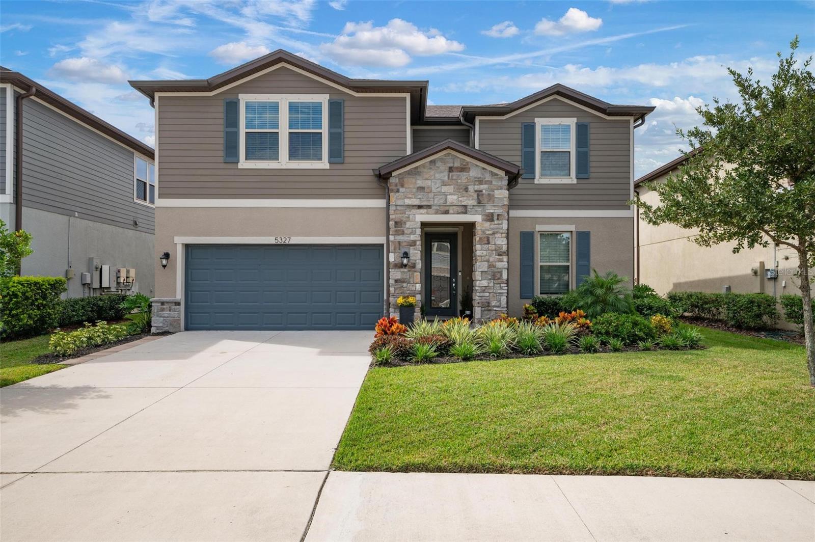 Levana St, Palmetto, FL 34221