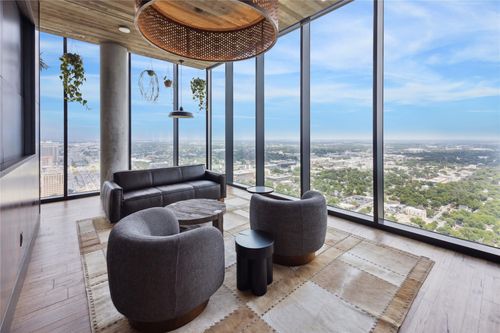 unit-3009-84 N Interstate 35, Austin, TX, 78701-4988 | Card Image