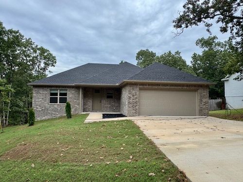 38 Woodbridge Dr, Bella Vista, AR, 72714-1927 | Card Image