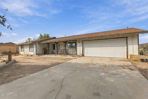 15171 Greenrock Ave, Lancaster, CA, 93535-7063 | Card Image