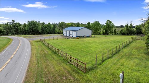 768 Lake Rd, Phelps, NY, 14532-9725 | Card Image