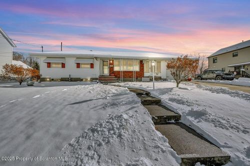 216 Prospect St, Dunmore, PA, 18512-2130 | Card Image