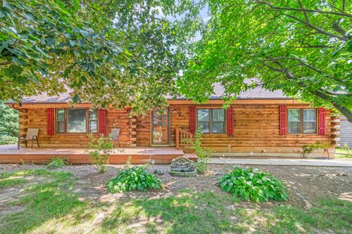 871 Lake Holiday Dr, Sandwich, IL, 60548-9250 | Card Image