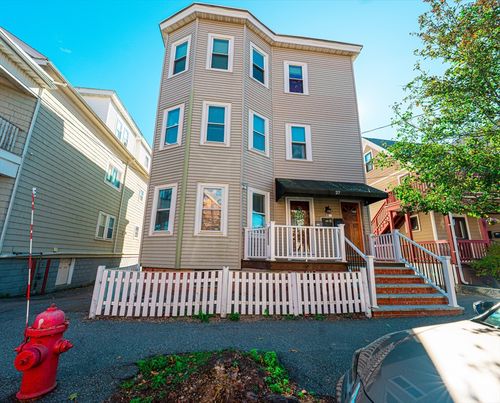 c-27 Wave Ave, Revere, MA, 02151-5589 | Card Image