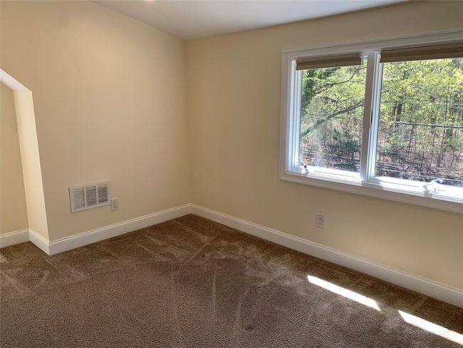 99 Middleville Rd, House other with 3 bedrooms, 2 bathrooms and null parking in Northport NY | Image 12