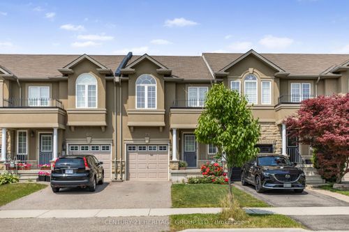 71 Waterbridge St, Stoney Creek, ON, L8J0G2 | Card Image