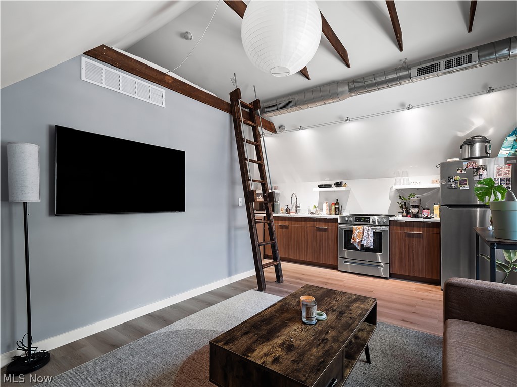 Residential Lease in Cleveland 5