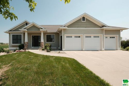 103 Andrews Ct, Alton, IA, 51003-5700 | Card Image