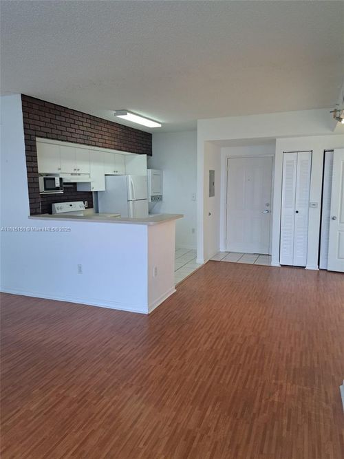 apt-1505-5077 Nw 7th St, Miami, FL, 33126-3466 | Card Image