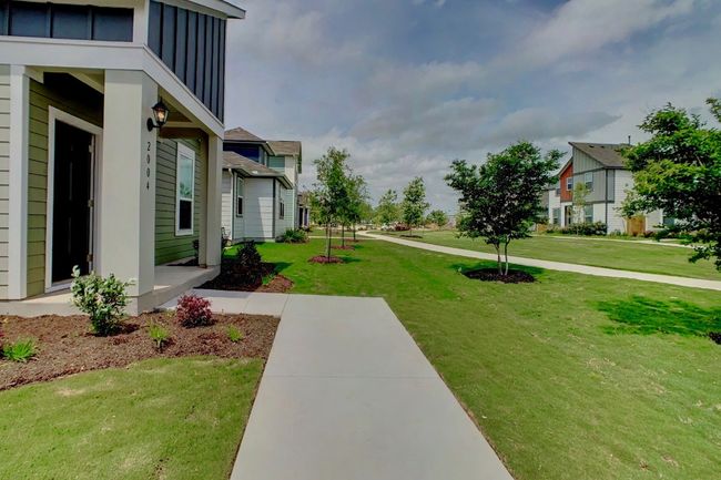 View of yard featuring a residential view | Image 4