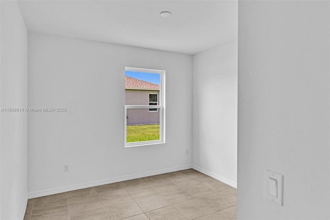 2033 Sw Castinet Ln, House other with 4 bedrooms, 3 bathrooms and null parking in Port St. Lucie FL | Image 23