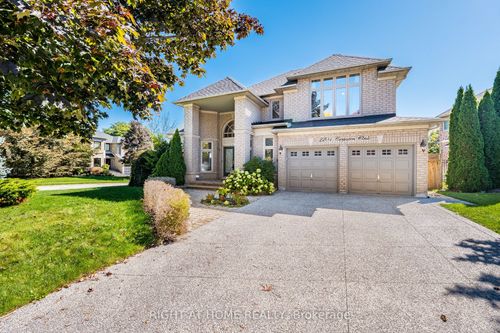 2204 Carpenters Cir, Oakville, ON, L6M3C7 | Card Image