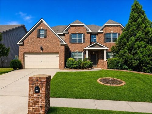 510 Georgia Cir, Loganville, GA, 30052-6939 | Card Image