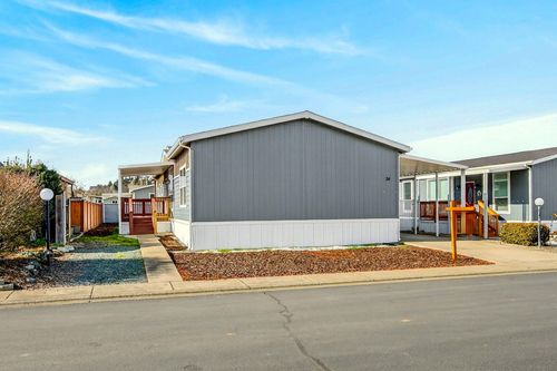 unit-24-4729 S Pacific Hwy, Phoenix, OR, 97535-9618 | Card Image
