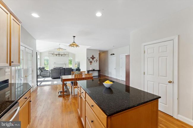 6422 View Ct, House other with 5 bedrooms, 4 bathrooms and null parking in Broad Run VA | Image 9