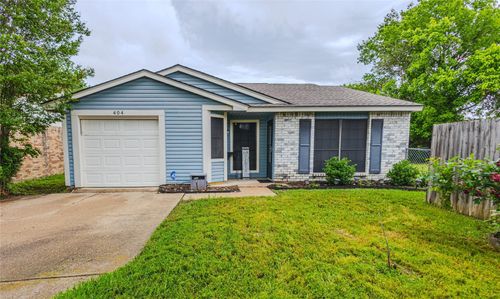 404 Jones St, Cedar Hill, TX, 75104-9068 | Card Image