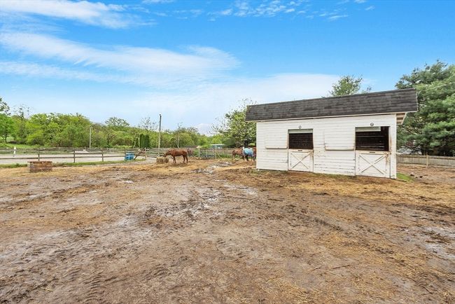 6 Wood St, House other with 4 bedrooms, 3 bathrooms and 5 parking in Upton MA | Image 17