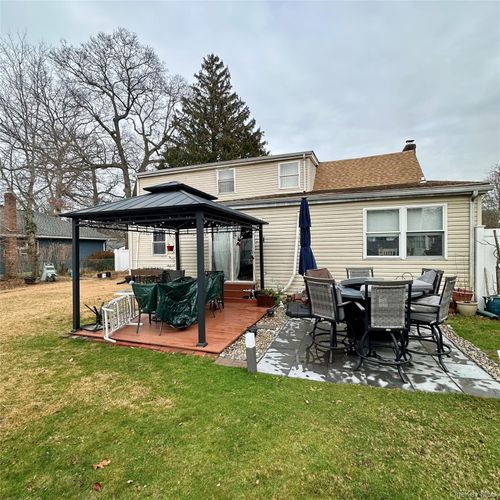 70 Audubon St, Nesconset, NY, 11767-3213 | Card Image