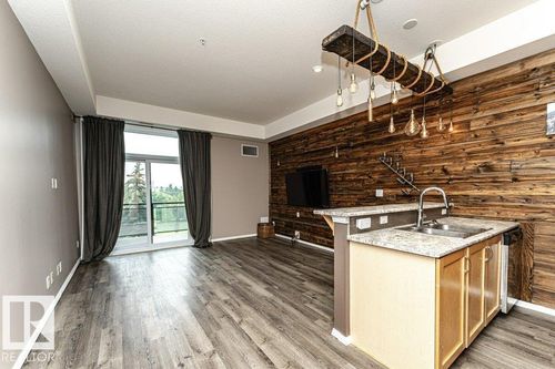404-10531 117 St Nw, Edmonton, AB, T5H0A8 | Card Image