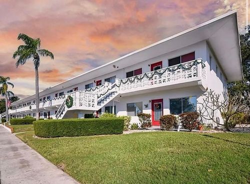 apt-203-8425 112th St, SEMINOLE, FL, 33772-4220 | Card Image