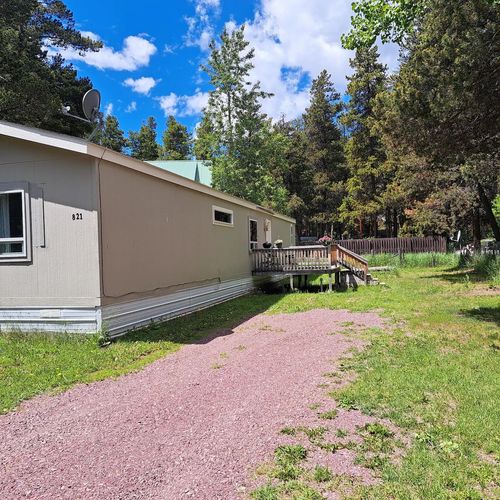 821 4th Ave, East Glacier Park, MT, 59434 | Card Image