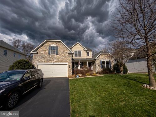18776 Pier Trail Dr, TRIANGLE, VA, 22172-2352 | Card Image