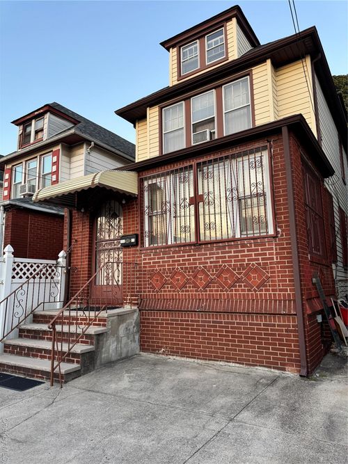 11435 130th St, South Ozone Park, NY, 11420-2129 | Card Image