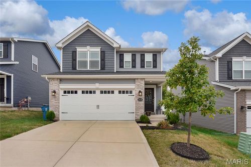 11128 Fort Samuel Dr, Bridgeton, MO, 63044-3816 | Card Image