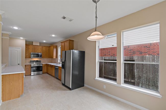 2609 Hewn Rock Way, House other with 4 bedrooms, 3 bathrooms and 2 parking in Pearland TX | Image 7