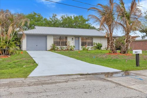 841 Nw Riverside Dr, Fort Pierce, FL, 34983-1583 | Card Image
